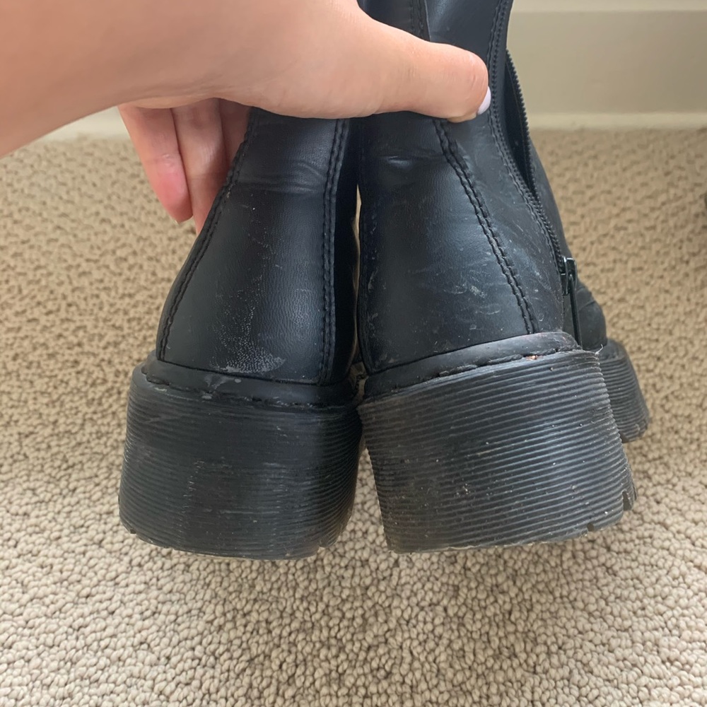 💛 Doc Martens Vegan Jadon Mono - Picture 7 of 7